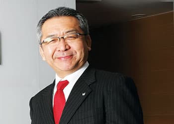 Commitment to Service: The Key to Delighting Customers Always