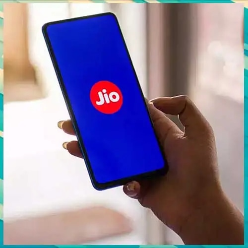 Jio warns users to report fraud calls originating from international numbers