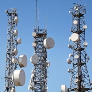 Govt revenues surge to Rs 96,000 cr from spectrum auction