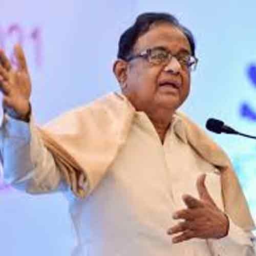 There is complete mismatch between the Budget speech and the Economic Survey: P Chidambaram