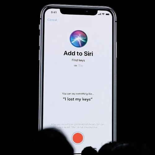 Apple again accused of recording everything through Siri
