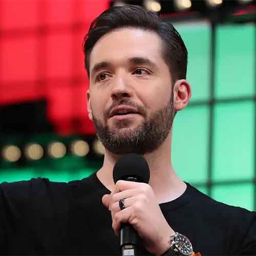 Alexis Ohanian is leave Initialized Capital