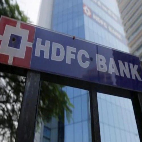 HDFC gets orders to stop issuing any new credit cards