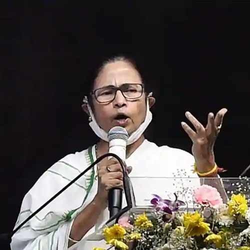 Free tablets to 9.5 lakh madrasa students by the West Bengal Government