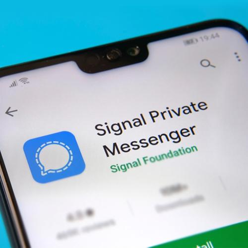 Signal records a growth in downloads in India, Whatsapp faces burns