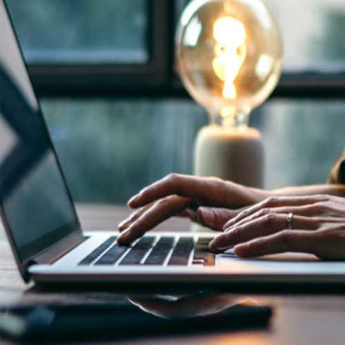 WHY 98% OF IT LEADERS ARE CONSOLIDATING REMOTE WORK TOOLS