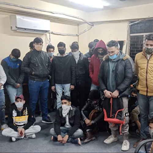 NOIDA Police raided Illegal call centre, used to dupe foreigners