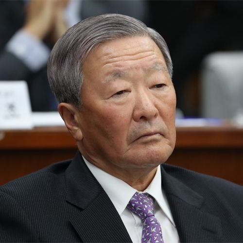 South Korea's LG Group chairman Koo Bon-moo dies at 73
