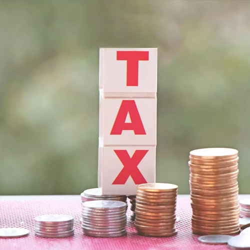 The new IT rule of India to attract to pay the right tax on their earnings by social media