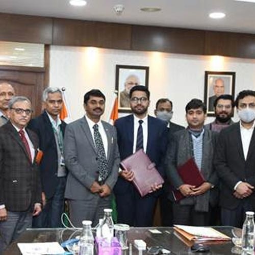 DRDO hands over technology of extreme cold weather clothing system ECWCS to five Indian companies
