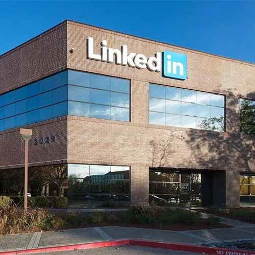 LinkedIn buys Drawbridge to address cross-device identity solution LinkedIn buys Drawbridge to address cross-device identity solution
