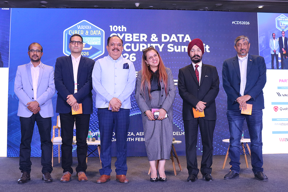 Token of appreciation presented to Panel Discussion -III