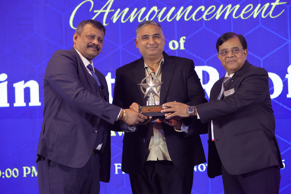 Eminent VARs of the Year 2025 Awards in the Category of - Best Cloud Solution Partner :  Shivaami Cloud Services Pvt. Ltd.