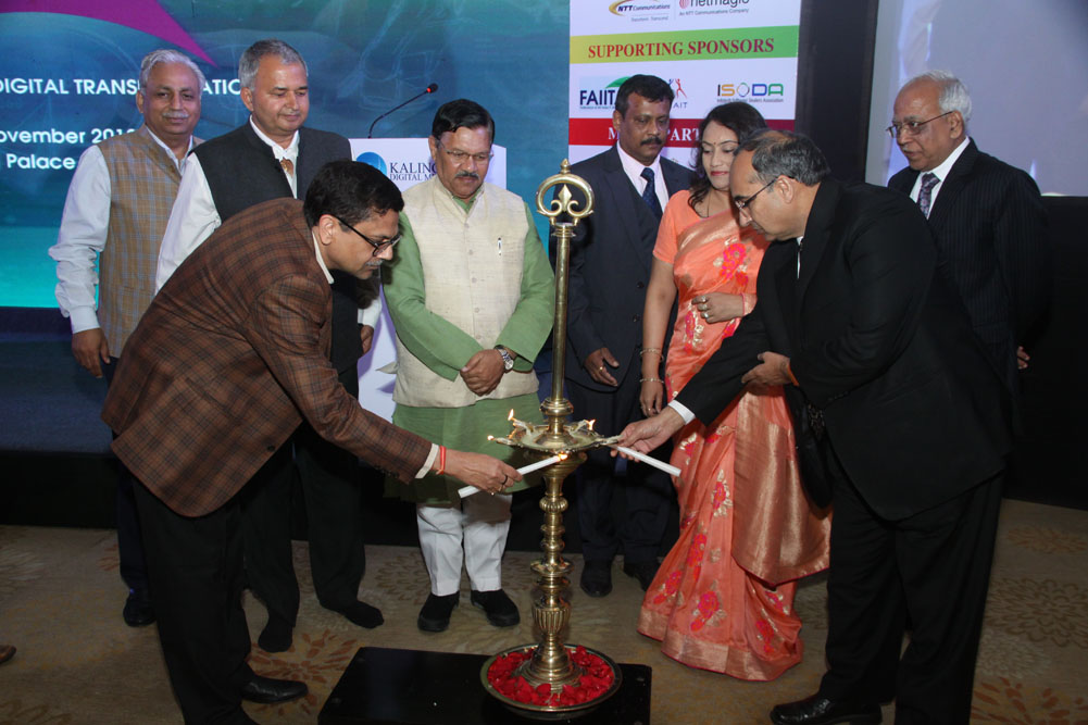 Lamp lighting ceremony at 17th Star Nite Awards 2018