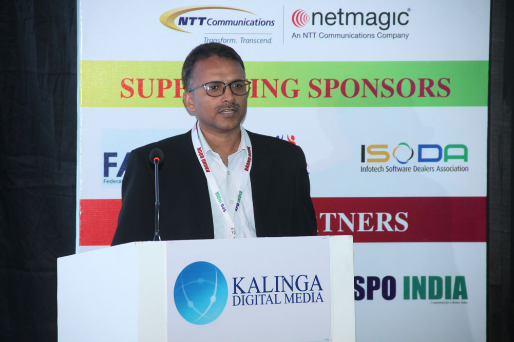 Hursh Chetan, Consultant - Solutions Presales Group, HPE India addressing the audience during Tech Talk at 17th Star Nite Awards 2018.