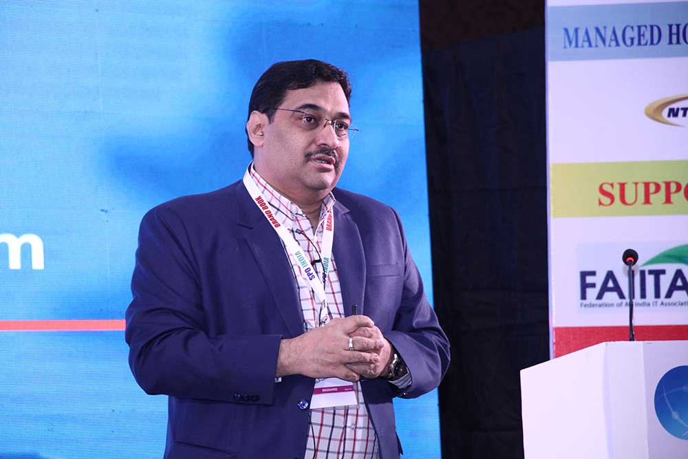 Ashutosh Kapoor, Vice President & Head - Partnership, UiPath Inc addresssing the audience at VAR Symposium - 17th Star Nite Awards 2018