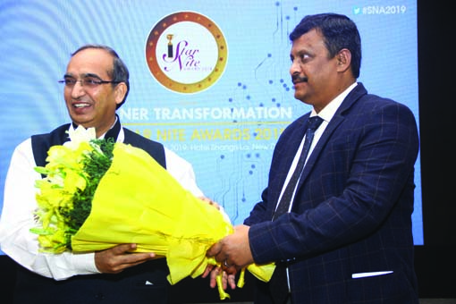 Welcoming Mr. Vipin Tyagi, ED - C-DOT at Star Nite Awards Super Session 2019