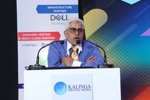 Presentation by Dr. Ramesh Subramaniam, Motivational Consultant at 18th Star Nite Awards 2019