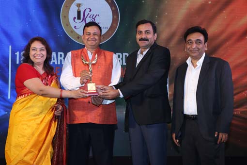 The CMO Award being given away by Mr. Rajesh Aggarwal, D.G- Training, Ministry of Skill Development, Govt. of India; Mr. S. N.Tripathi, Director-India