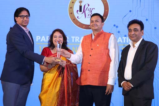 The VENDOR AWARDS  being given away by Mr. Rajesh Aggarwal, D.G- Training, Ministry of Skill Development, Govt. of India; Mr. S. N.Tripathi, Director-