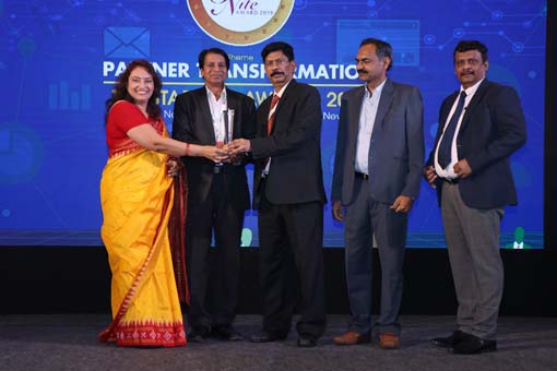 The BEST GAMING LAPTOP Award goes to ACER INDIA PVT. LTD being given away by Dr. B K Murthy, Scientist G and Group Head (R&D in IT) - MeitY, Govt. of 