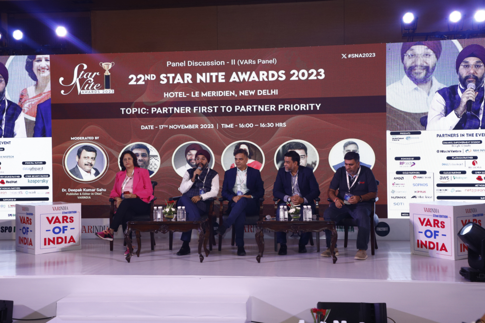 Panel discussion session- moderated by Dr. Deepak Kumar Sahu- VARINDIA, Vishal Bindra - ACPL Systems, Gurpreet Singh- Arrow PC Network, Manasi Saha- M