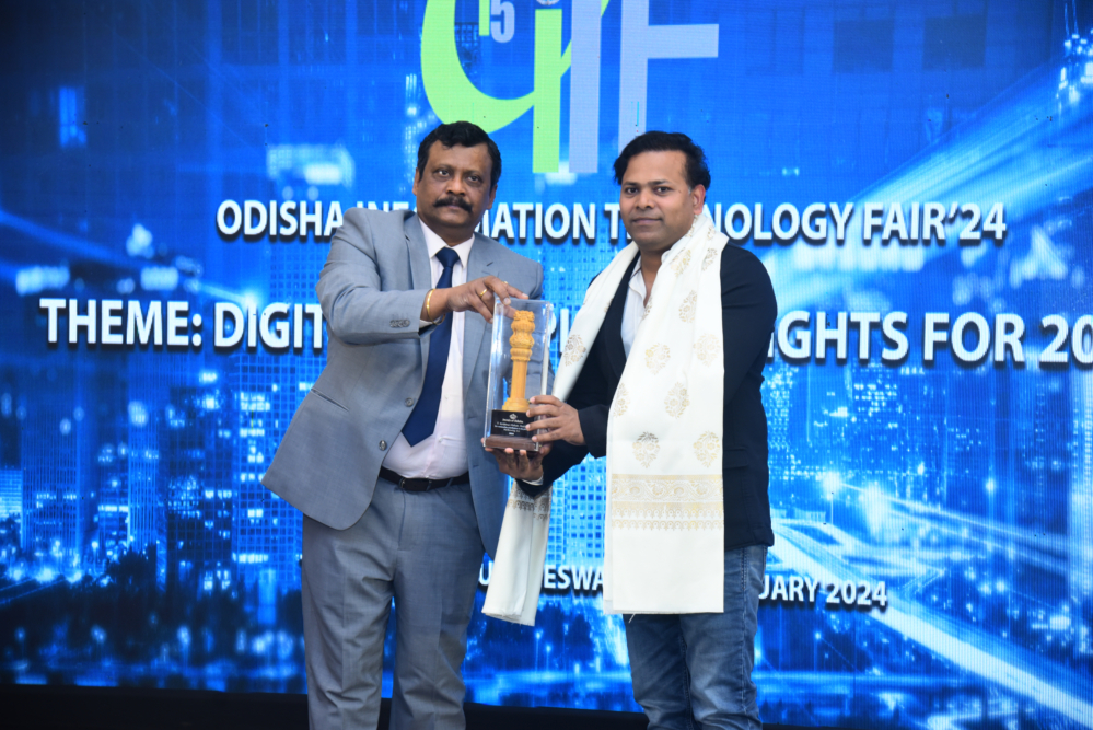 Jewels of Odisha Award goes to T. Krishna Mohan Reddy for Dancer