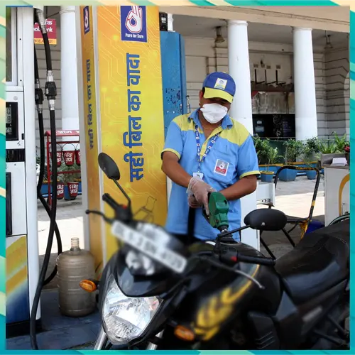 Delhi's Plan to Curb Pollution with Fuel Restrictions Delayed Delhi's Plan to Curb Pollution with Fuel Restrictions Delayed