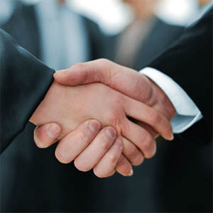 Trainman ties up with Datawind to offer train related information