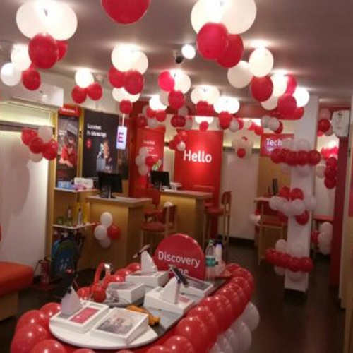 Vodafone launches new store in Cuttack for better customer experience Vodafone launches new store in Cuttack for better customer experience