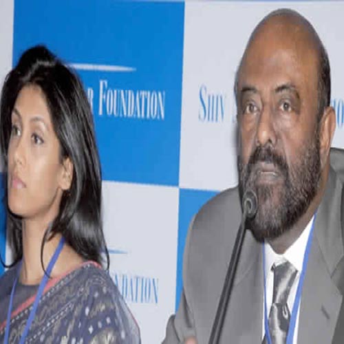HCL Technologies moving forward complementing the digital age HCL Technologies moving forward complementing the digital age