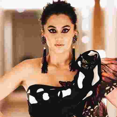 Taapsee Pannu shares her Family’s reaction on dating Mathias Boe Taapsee Pannu shares her Family’s reaction on dating Mathias Boe