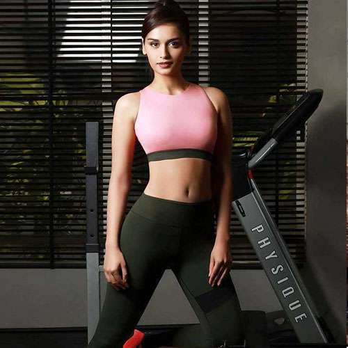 Manushi Chillar to debut next year? Manushi Chillar to debut next year?