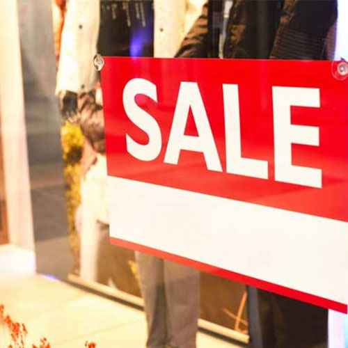 Youngsters in India make their spending comeback with festive sales