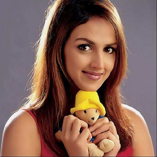 Esha Deol tweeted about her Instagram account hack