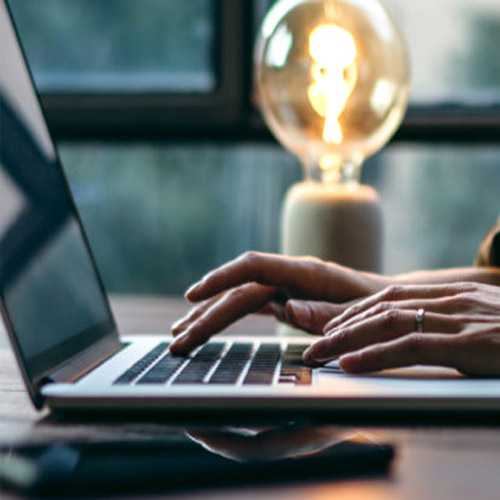 WHY 98% OF IT LEADERS ARE CONSOLIDATING REMOTE WORK TOOLS