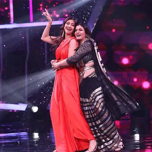 Shilpa Shetty, Raveena Tandon perform to Chura Ke Dil Mera on Super Dancer 4 Shilpa Shetty, Raveena Tandon perform to Chura Ke Dil Mera on Super Dancer 4